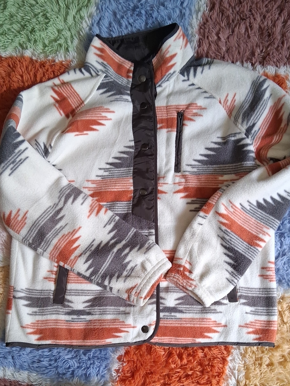 Cream Aztec-Pattern Snap Front Fleece Jacket, Medium - Picture 10 of 10